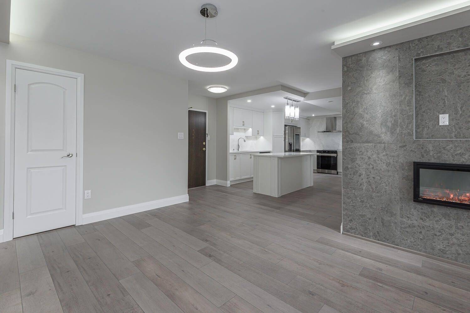 Toronto W08, ON M9C 4W2,820 Burnhamthorpe RD #1104
