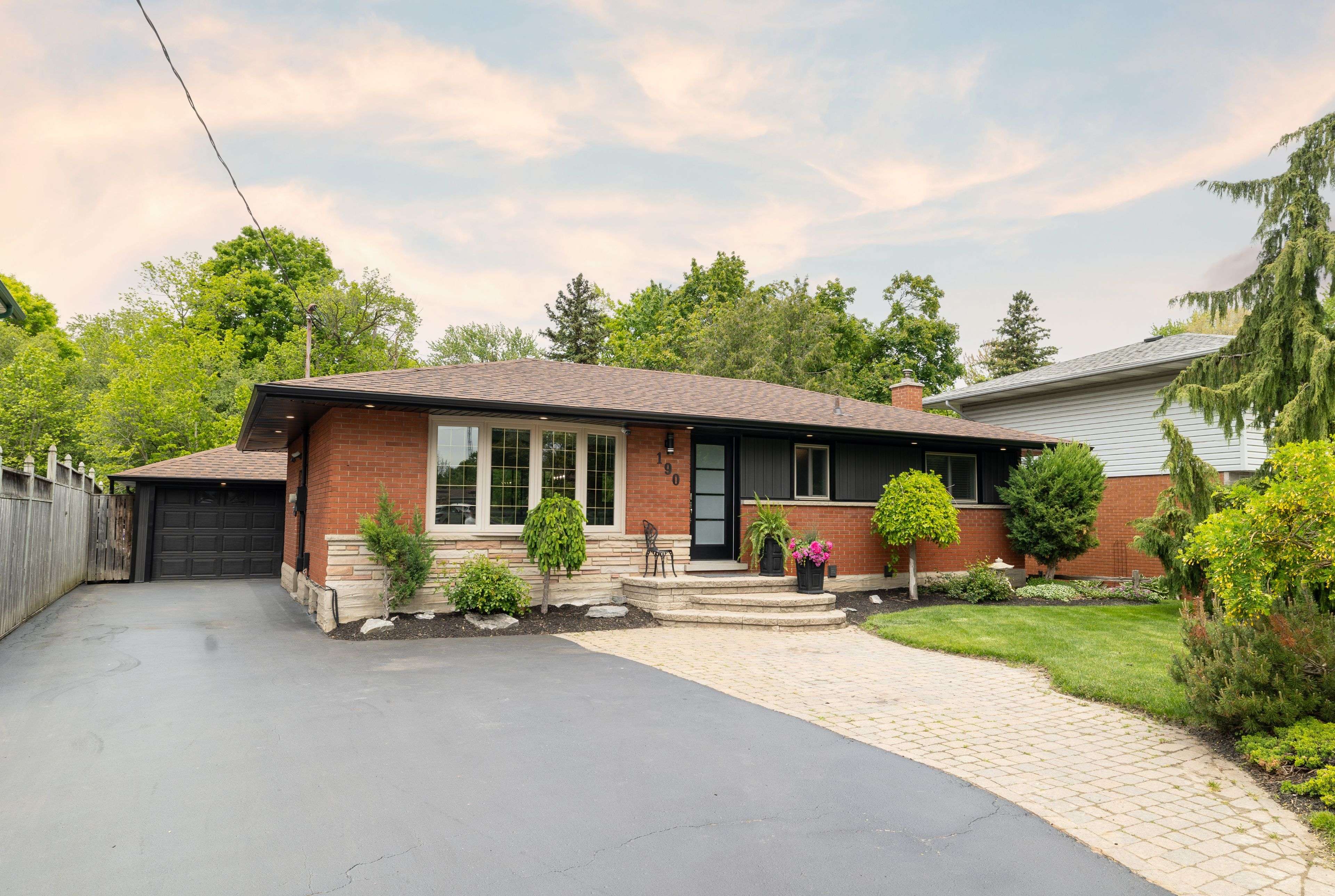 190 Ross AVE, Kitchener, ON N2A 1V6