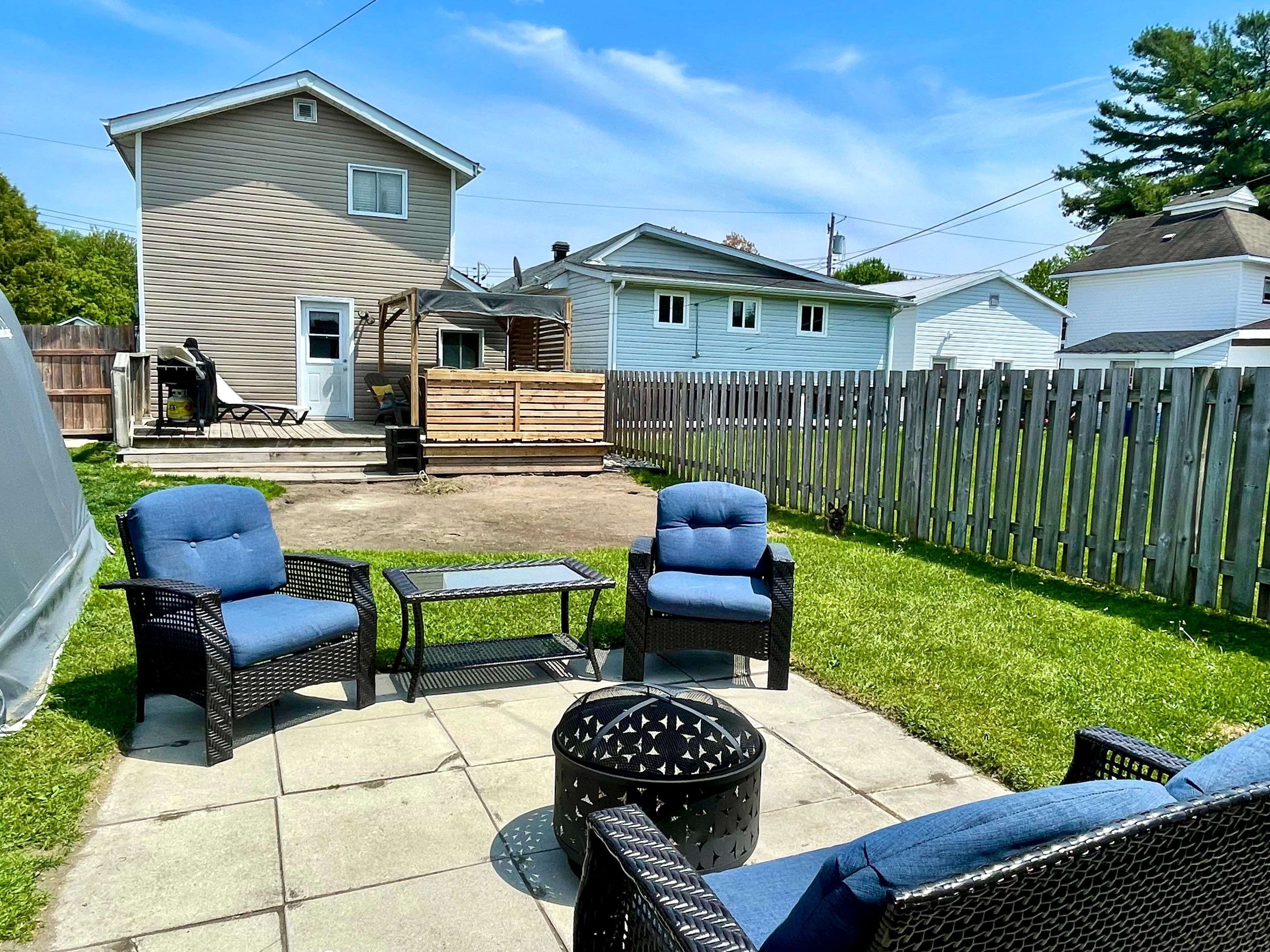 West Nipissing, ON P2B 1A8,175 Carrie ST