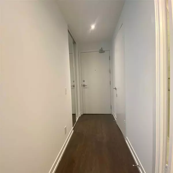 Vaughan, ON L4K 0J5,5 Buttermill AVE #1105