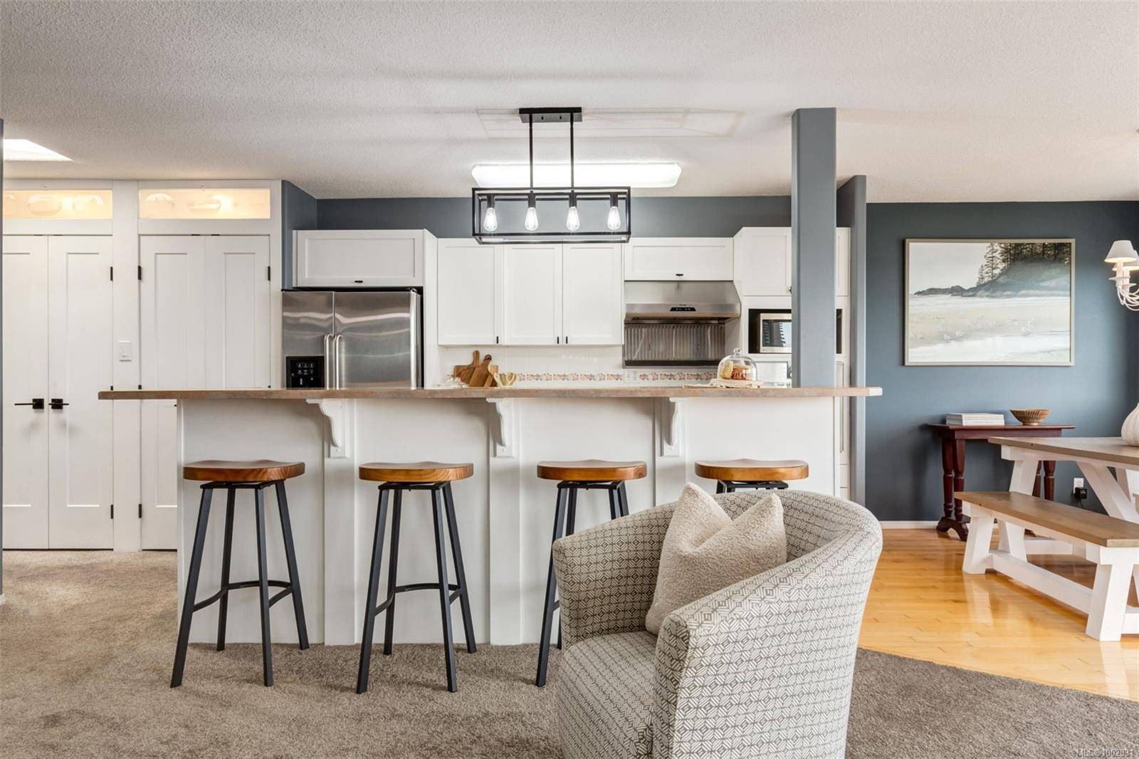 Nanaimo, BC V9S 1A2,55 Dawes St #402