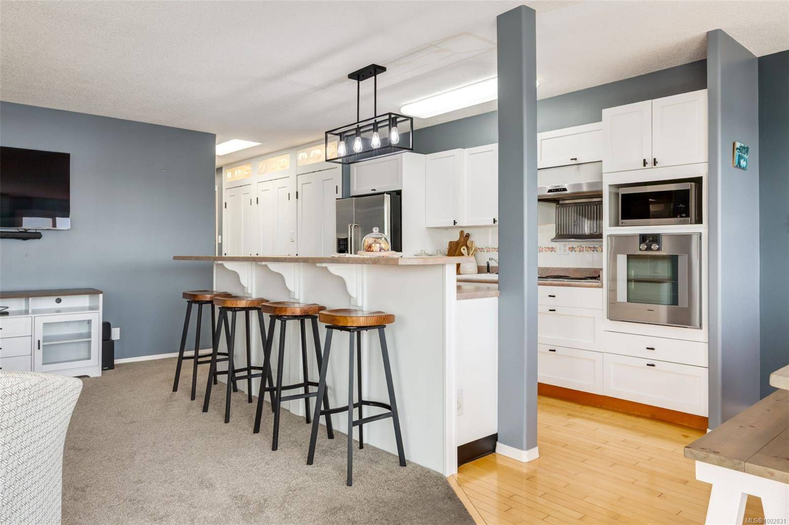 Nanaimo, BC V9S 1A2,55 Dawes St #402