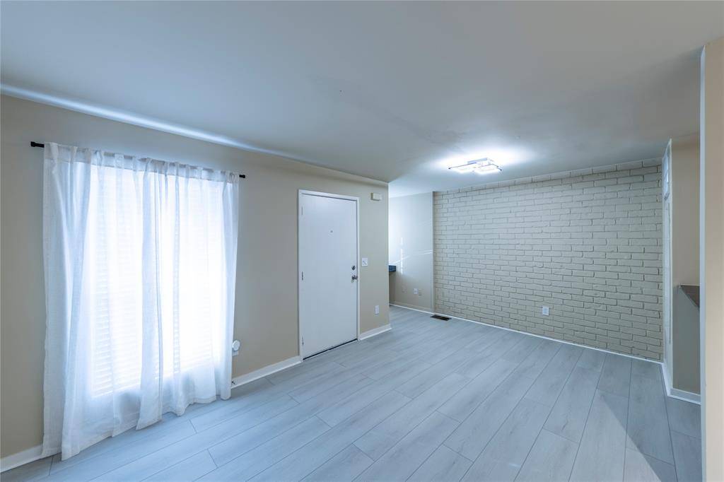 Dallas, TX 75205,4231 Travis Street #31