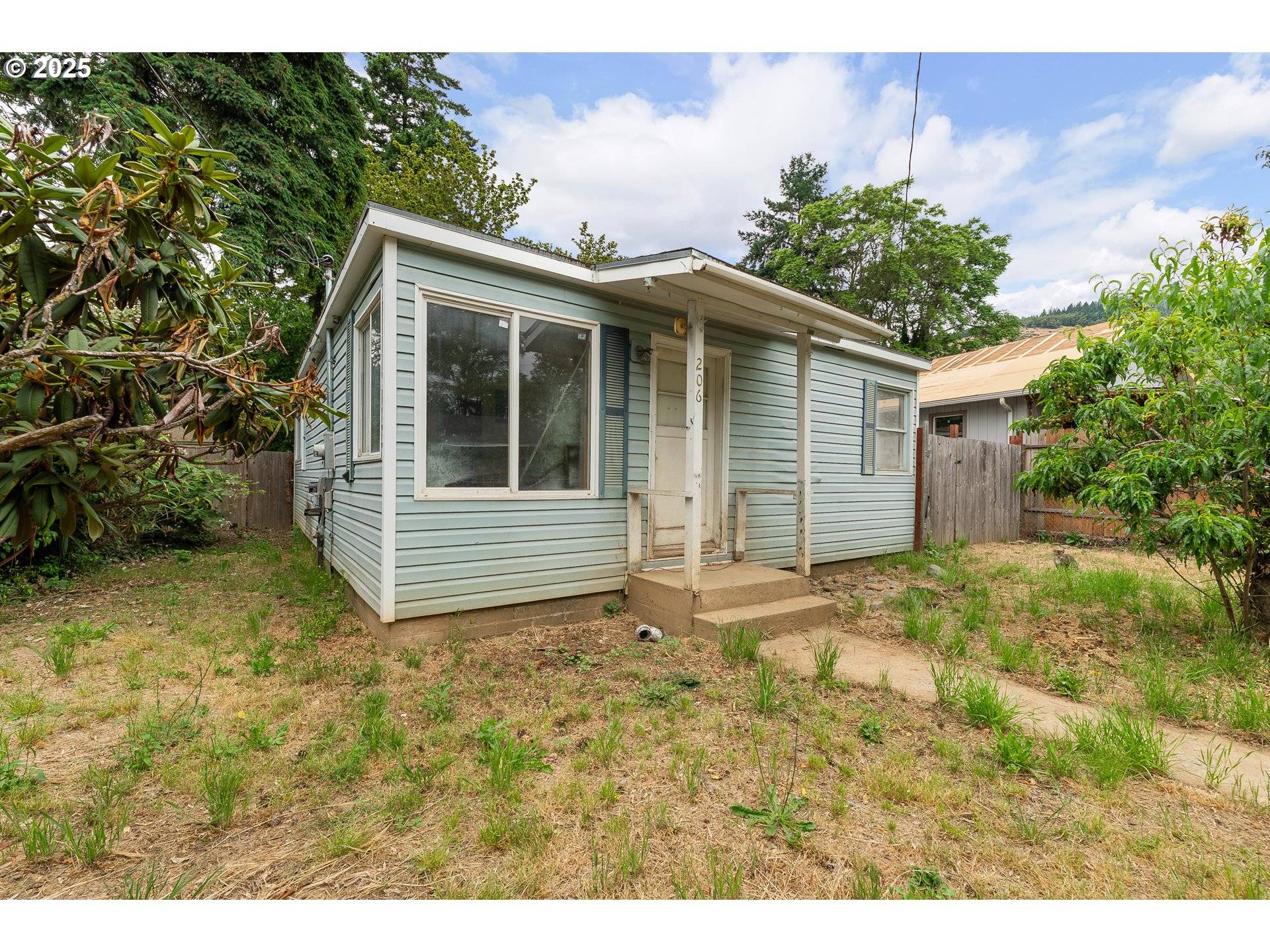 Myrtle Creek, OR 97457,206 NE LAUREL AVE