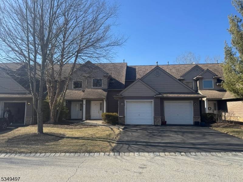 36 Clubhouse Rd, Hardyston Twp., NJ 07419