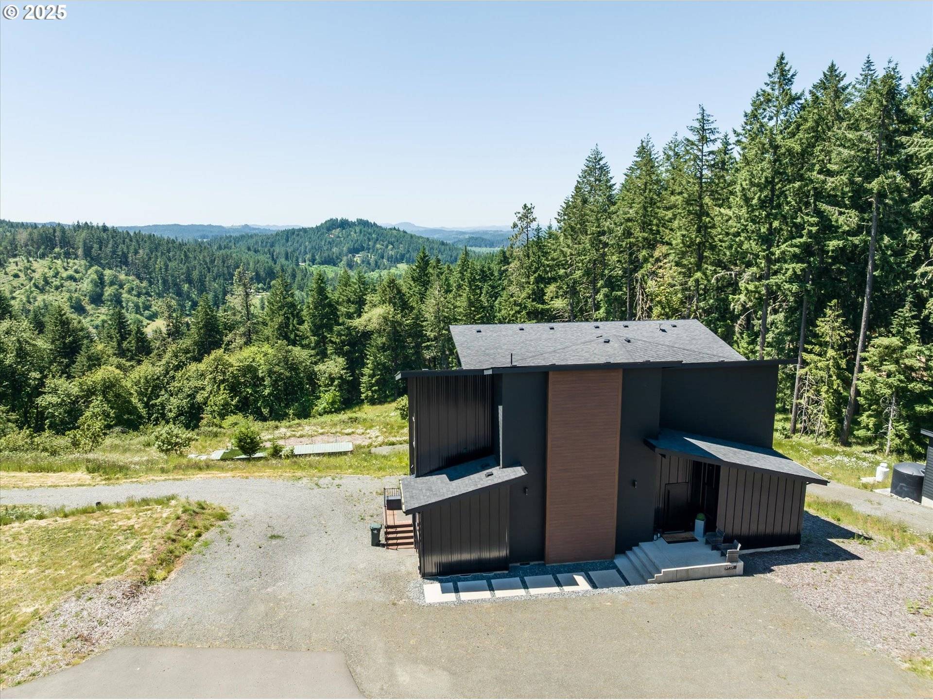 Eugene, OR 97405,85168 STRAYER PL