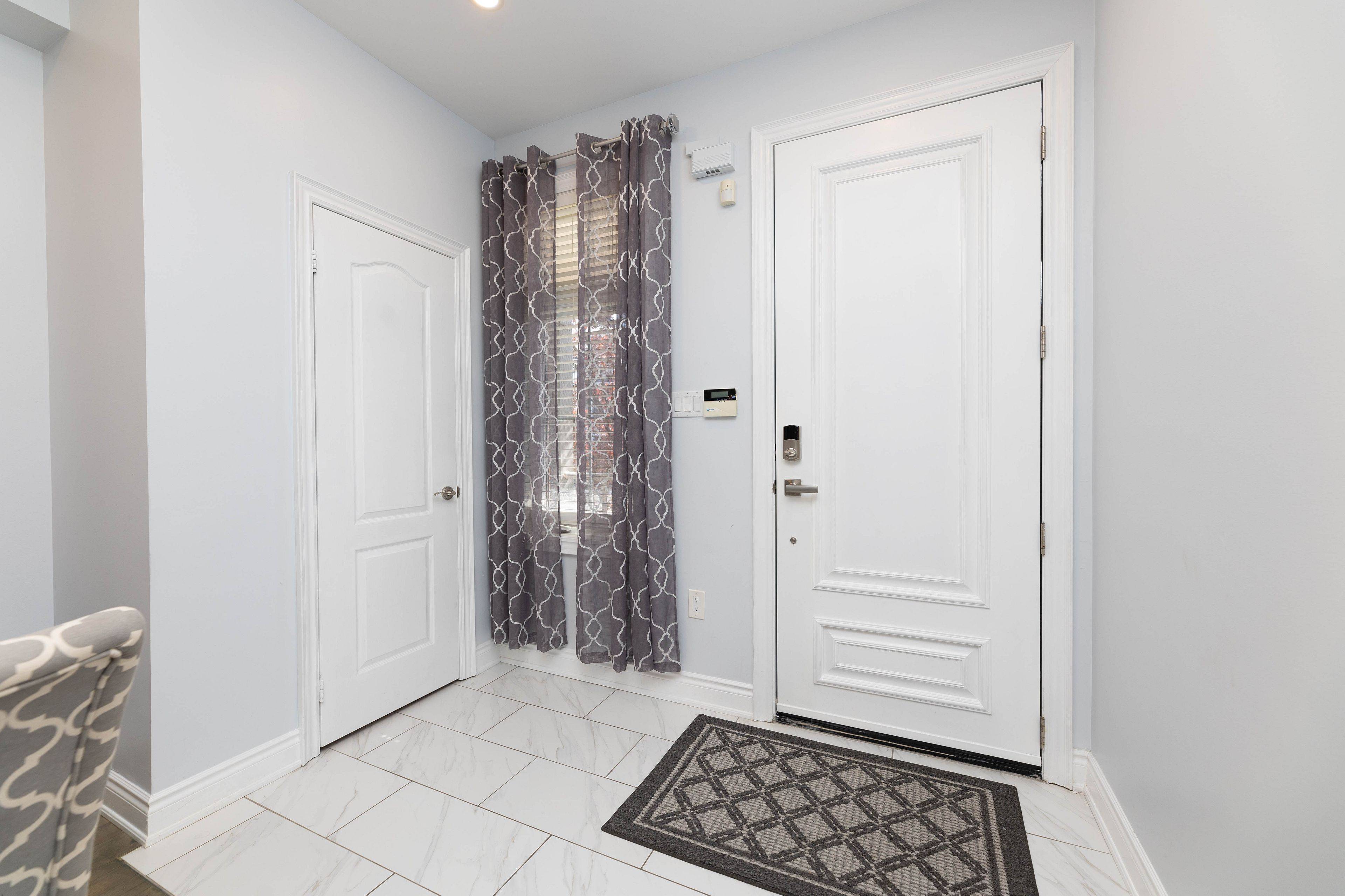 Whitby, ON L1M 2N4,46 Eastgate CIR