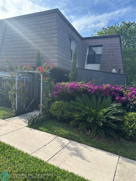2648 NW 99th Ave #2648, Coral Springs, FL 33065
