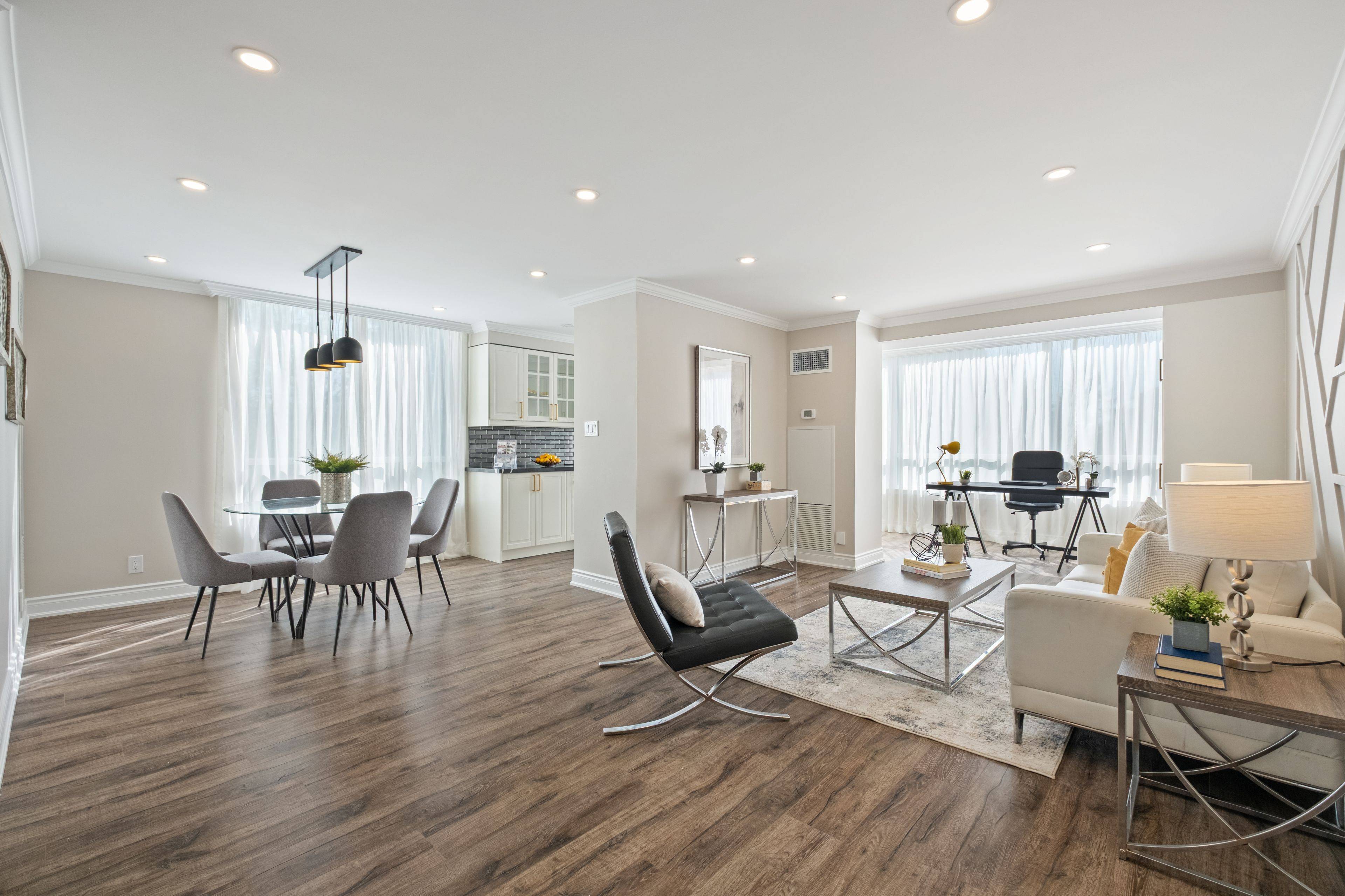 Vaughan, ON L4J 7W9,120 Promenade CIR #307