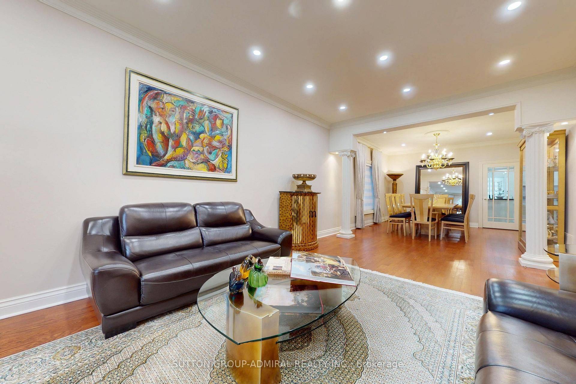 Vaughan, ON L4J 3N5,220 King High DR