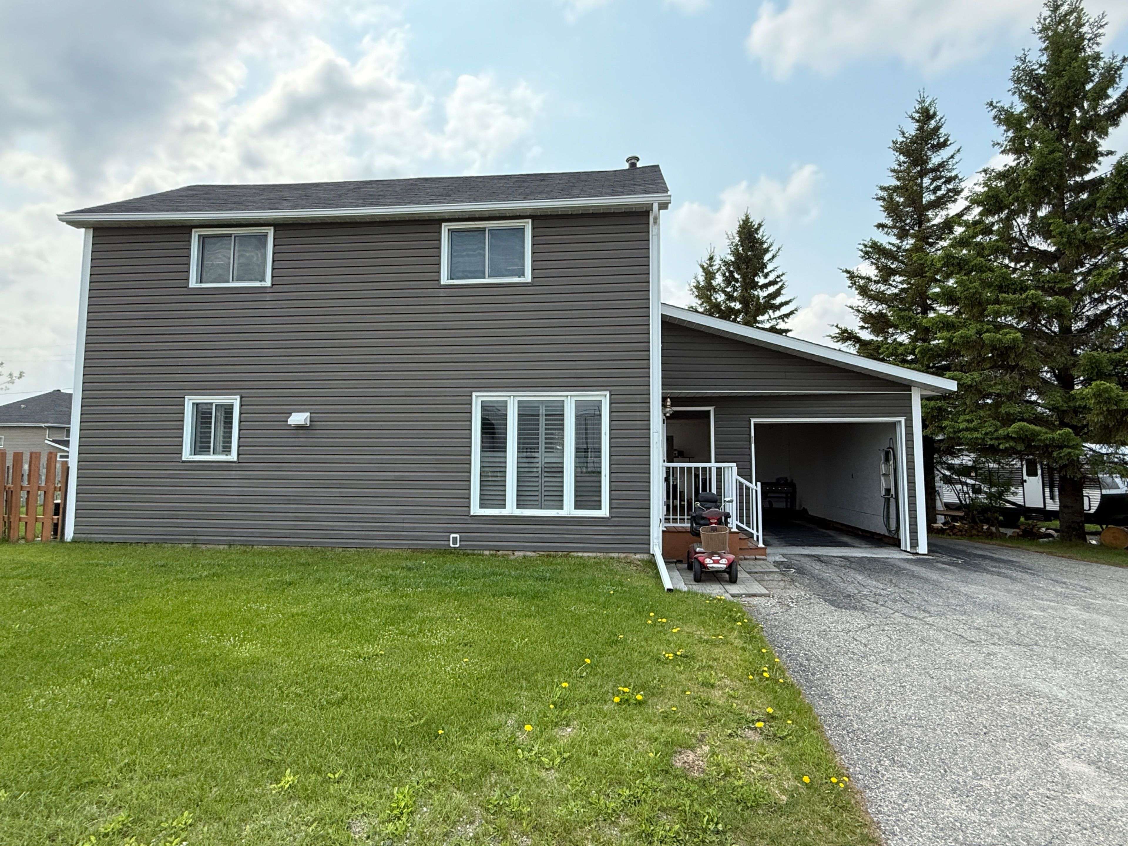 1 Boisvert CRES, Cochrane, ON P0L 1C0