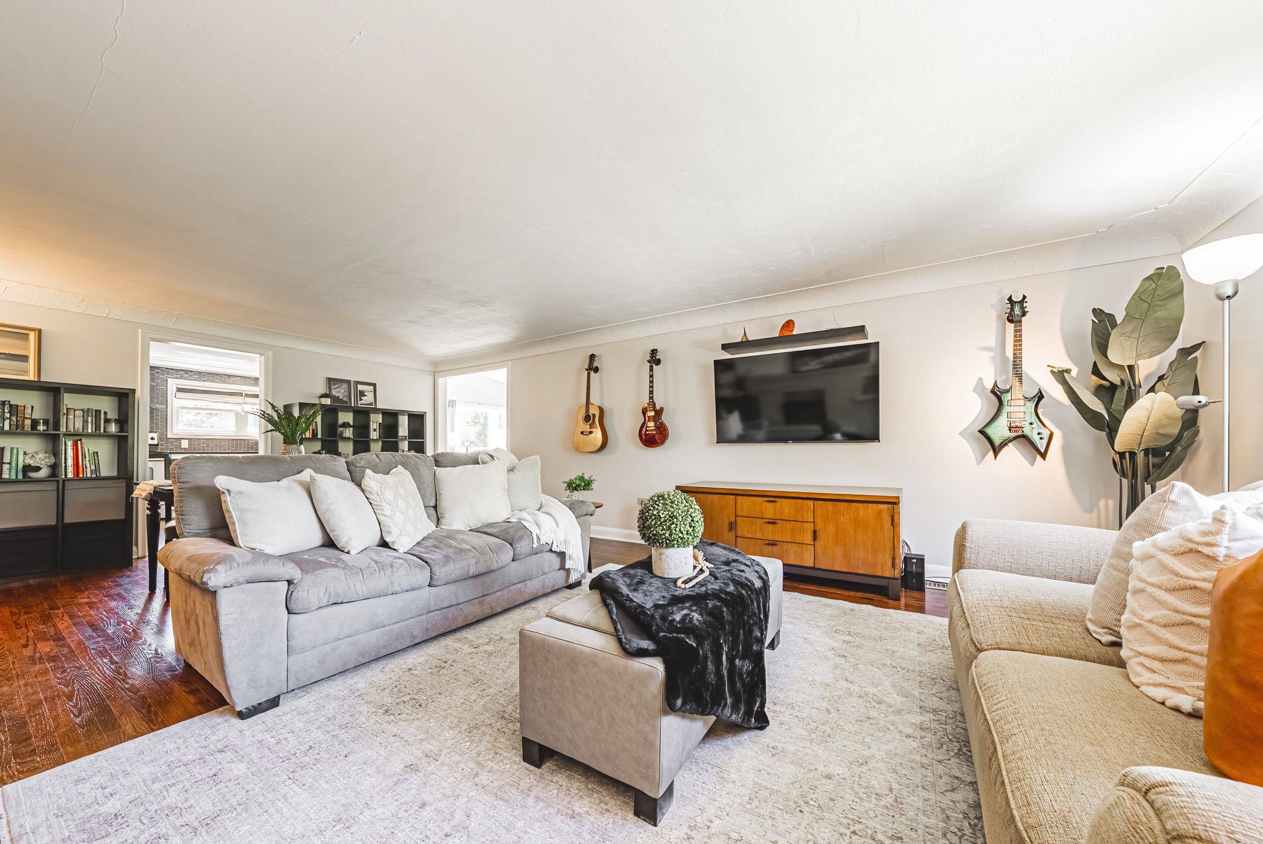 Burlington, ON L7T 2K5,898 Herberton PL