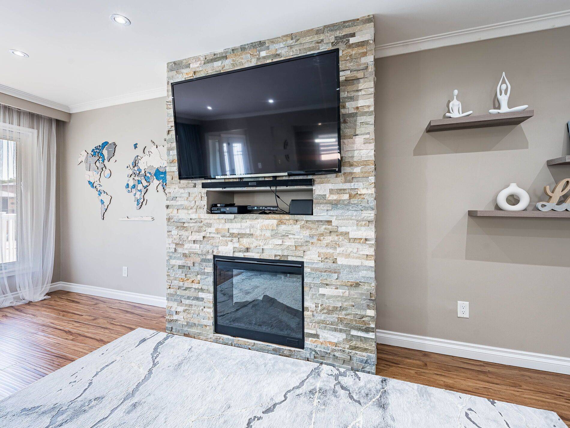 Mississauga, ON L4X 2K4,3184 Sunnyhill DR