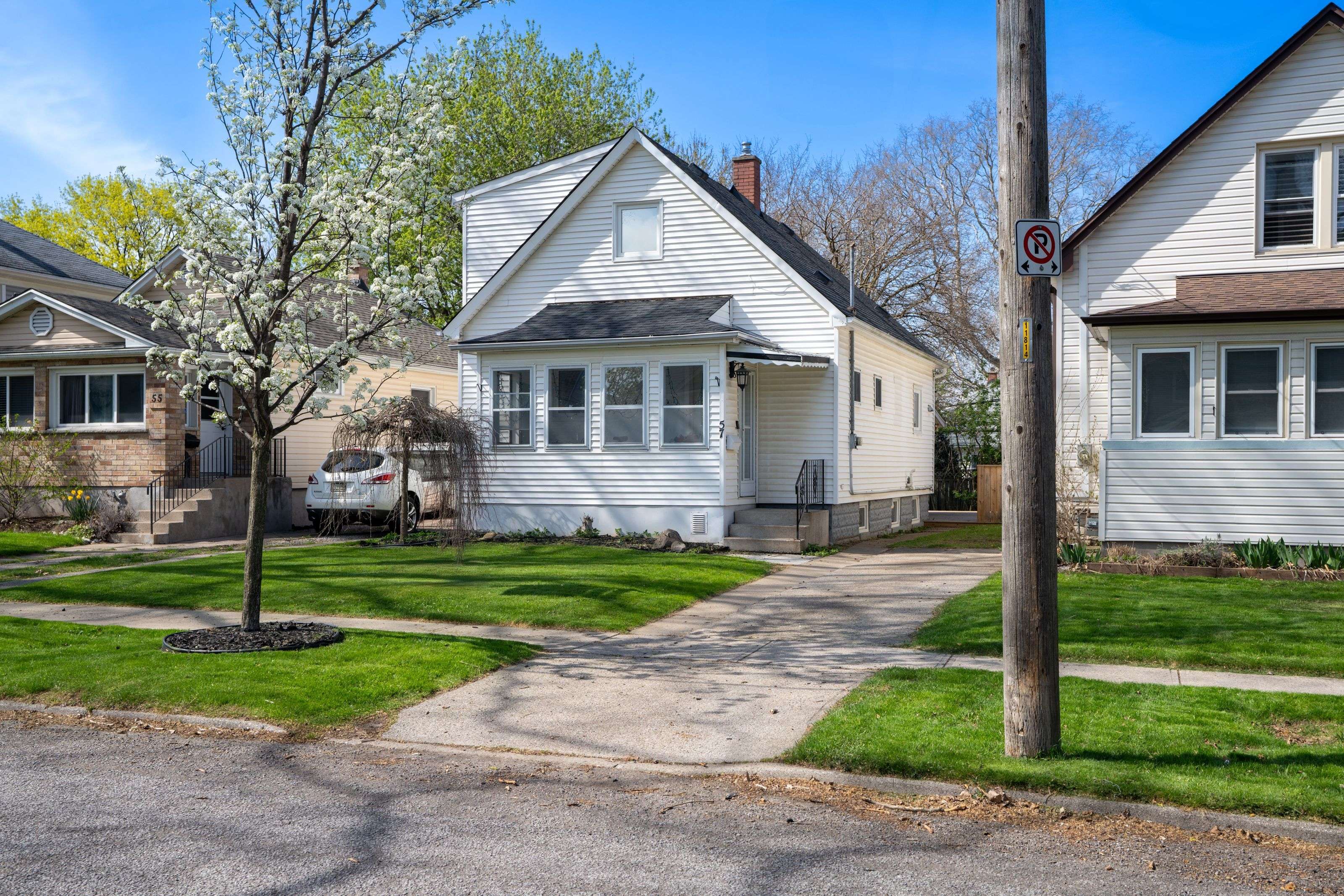 St. Catharines, ON L2R 1K2,57 St Patrick ST