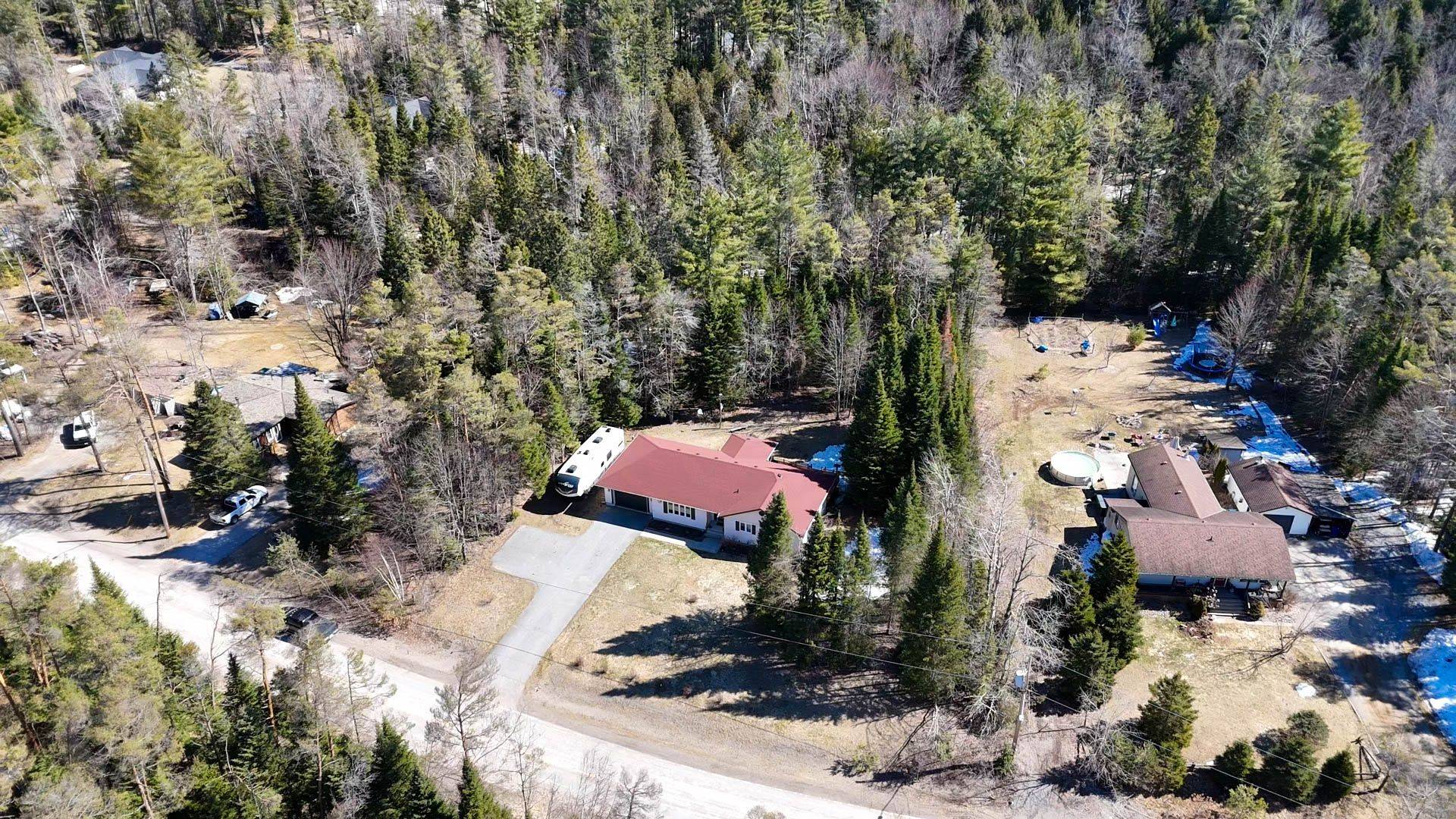 North Kawartha, ON K0L 1A0,88 Simeon CRES