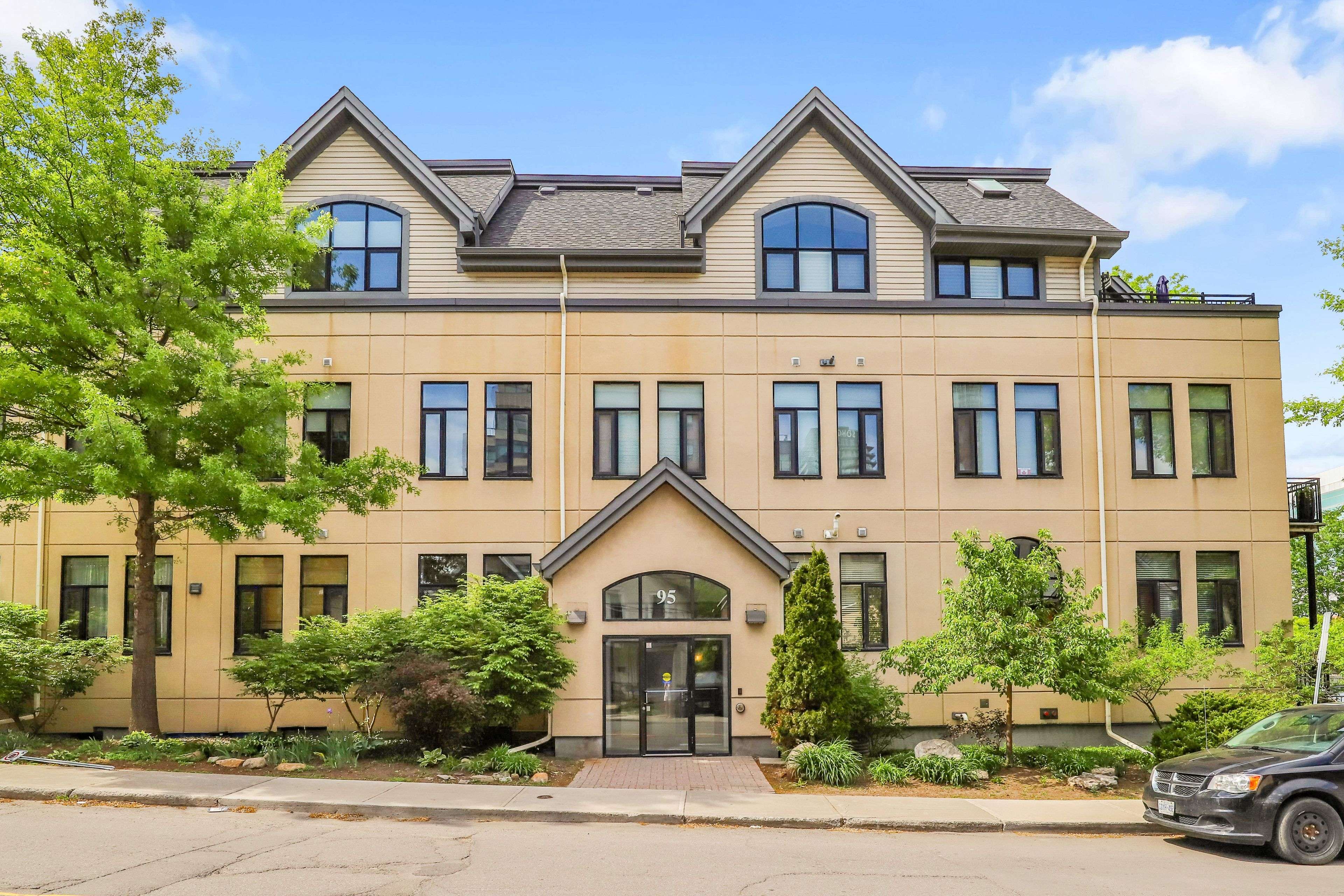 95 Beech ST #108, Dows Lake - Civic Hospital And Area, ON K1S 3J7