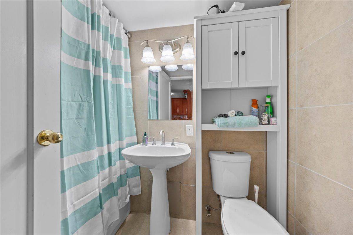 Vanier And Kingsview Park, ON K1L 7E7,158A McArthur AVE E #908