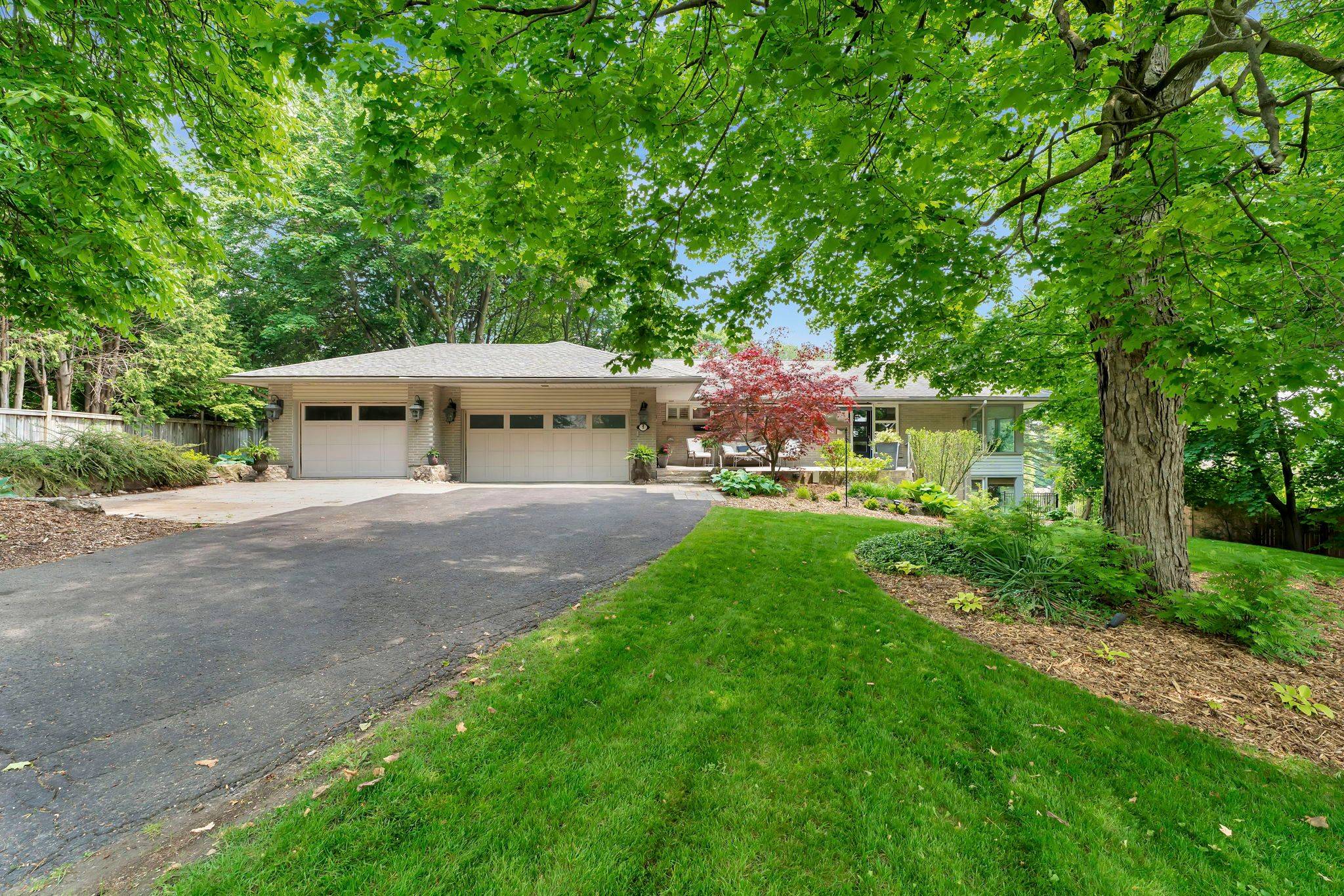 Guelph, ON N1E 1W9,5 Orchard CRES