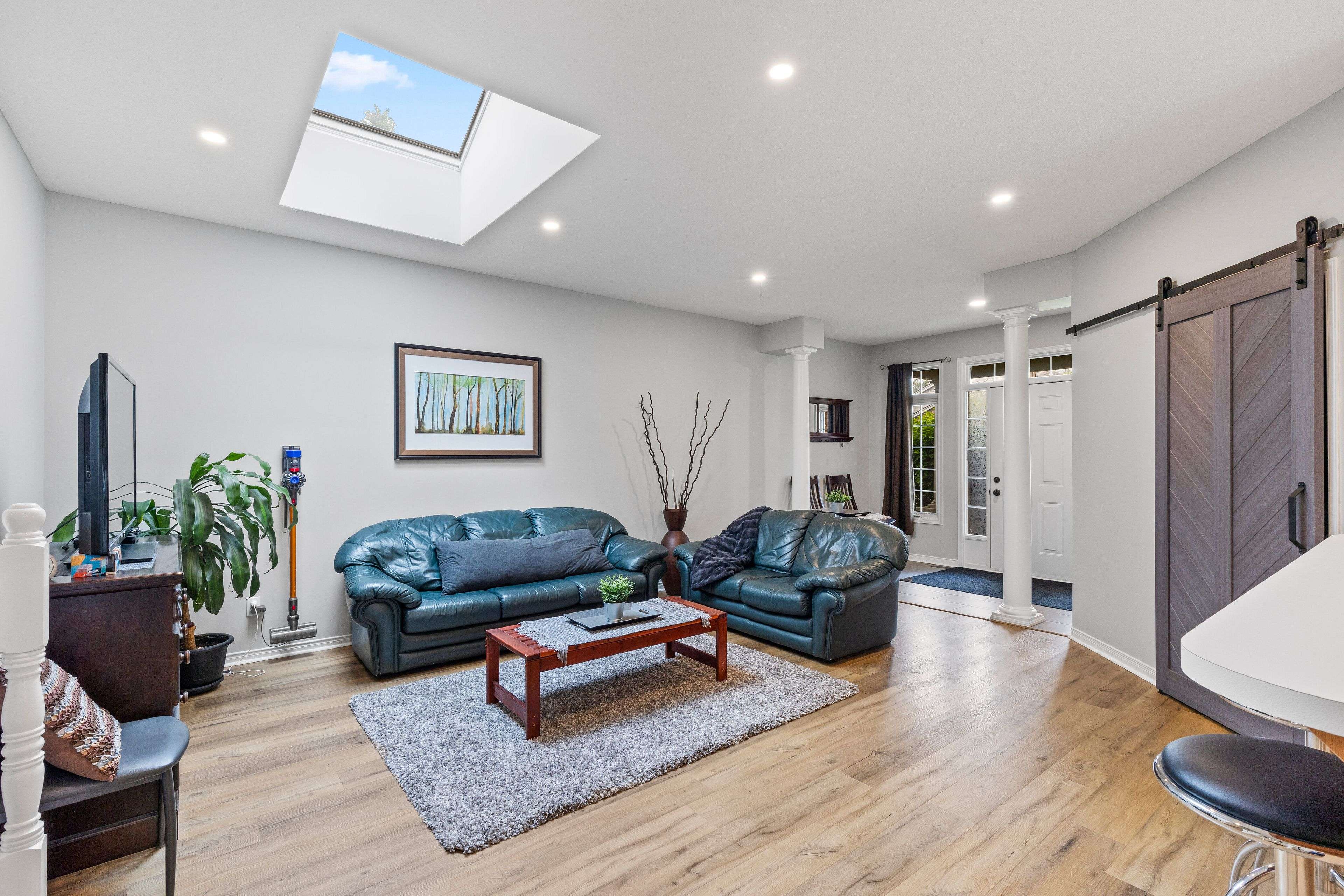 London North, ON N5X 4C7,145 North Centre RD #40