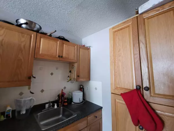 Calgary, AB T3A2E4,4936 Dalton DR NW #97