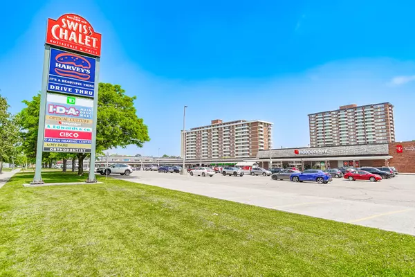 Toronto C15, ON M2K 2J7,3237 Bayview AVE #611