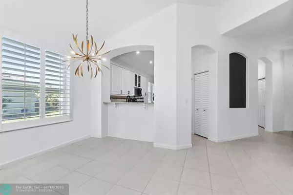 Port St Lucie, FL 34983,803 NW Rutherford Court