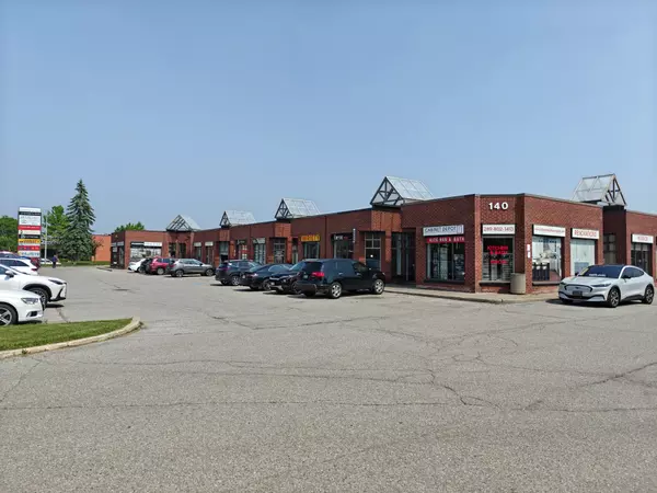 Newmarket, ON L3Y 7C5,140 Mulock DR #3