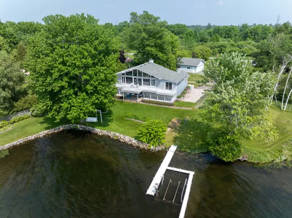 162 McNally's LN, Rideau Lakes, ON K0G 1X0