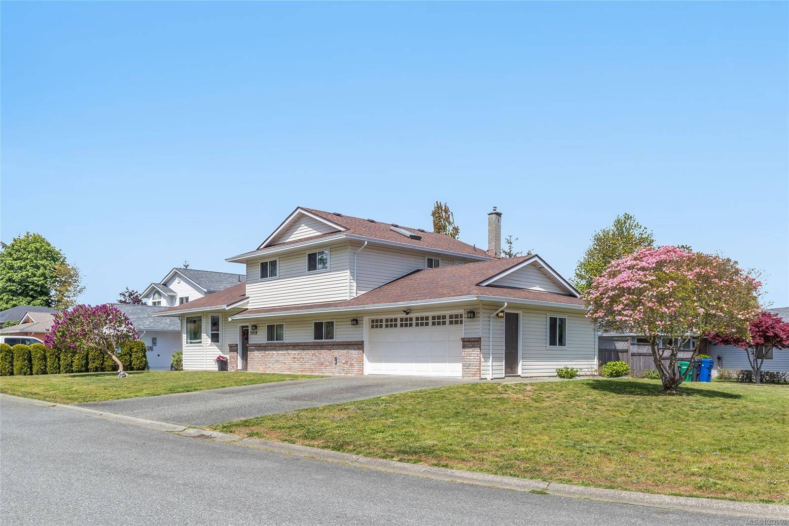 5918 Beacon Pl, Nanaimo, BC V9V 1J6