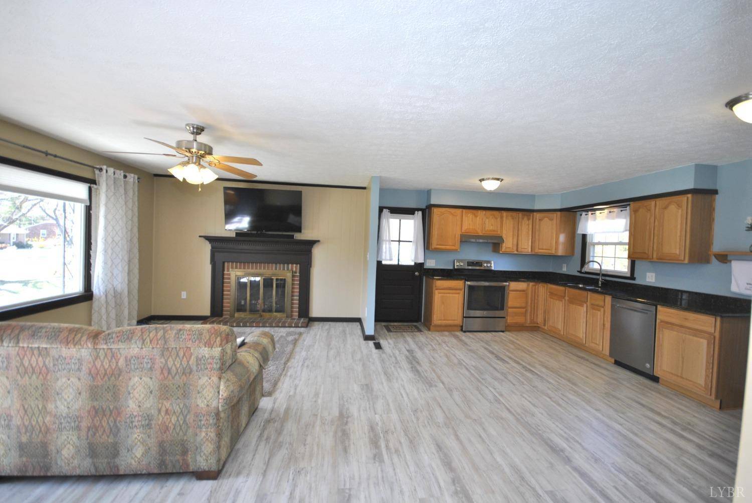 Lynchburg, VA 24502,204 Mayfield DR