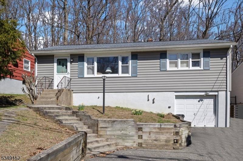 122 Cayuga Ave, Rockaway Twp., NJ 07866