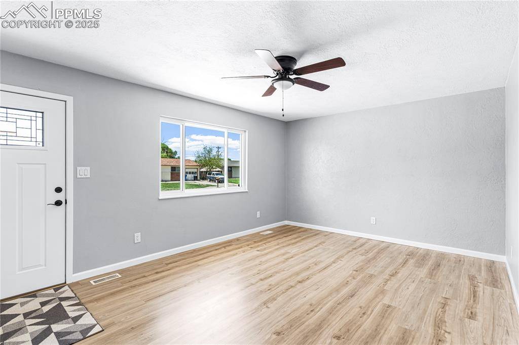 Pueblo, CO 81008,4012 Crestview DR