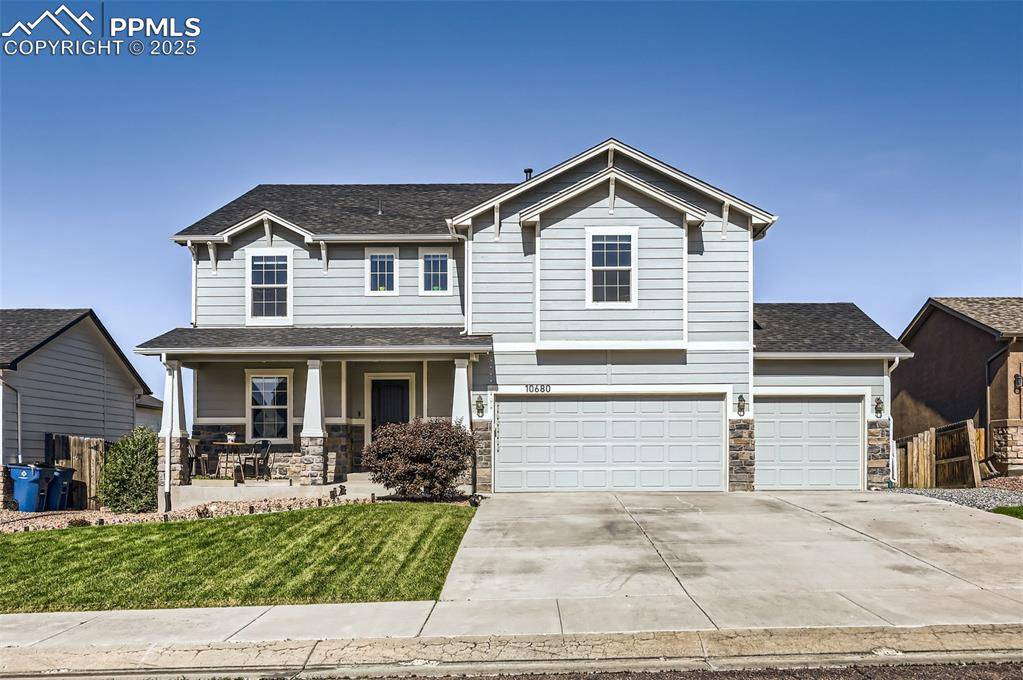10680 McGahan DR, Fountain, CO 80817