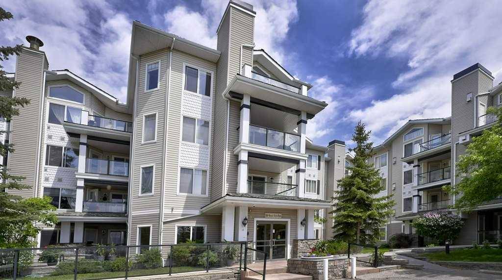 369 Rocky Vista PARK Northwest #402, Calgary, AB T3G 5K7