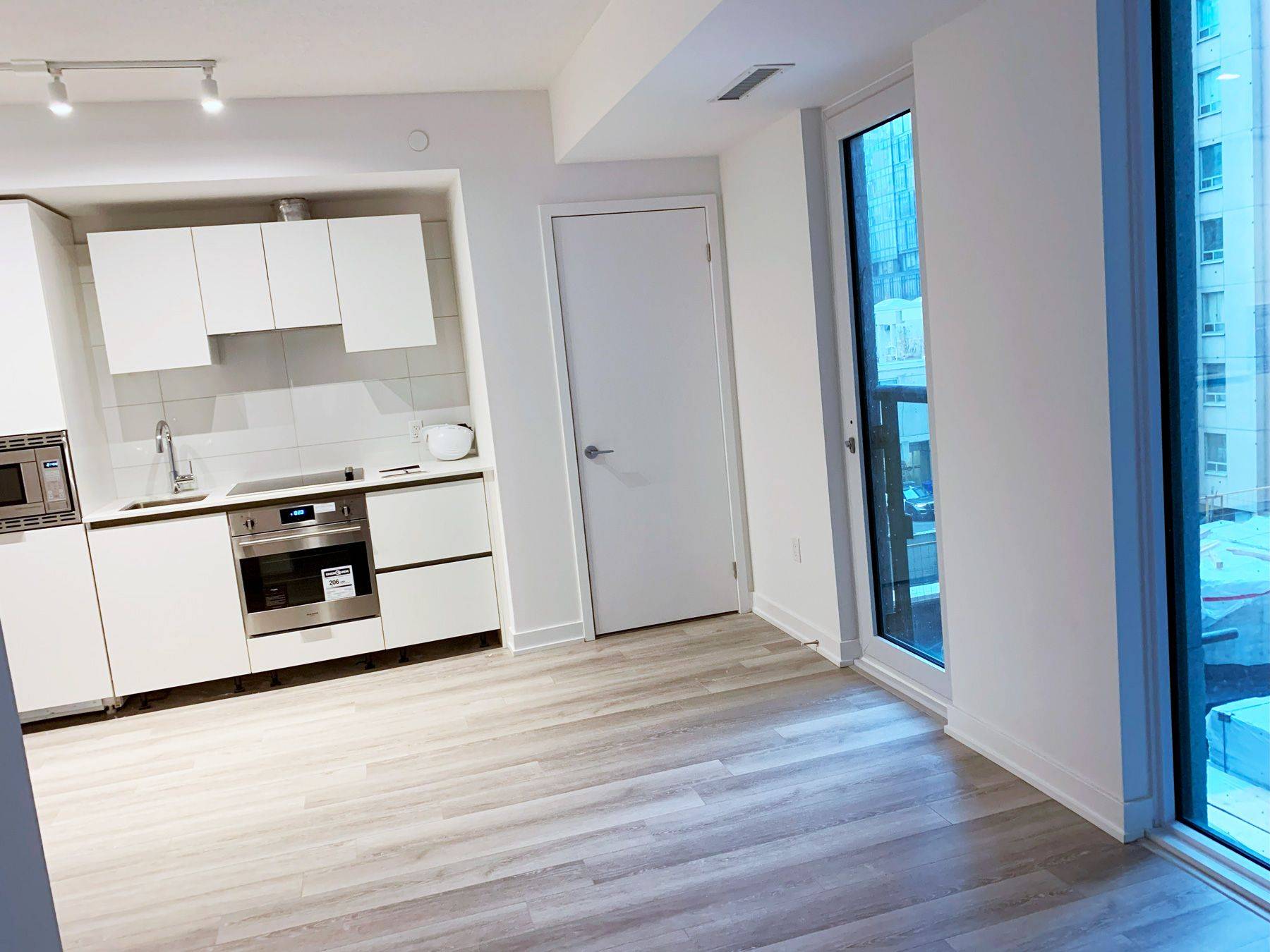 121 St. Patrick ST #315, Toronto C01, ON M5T 1T4