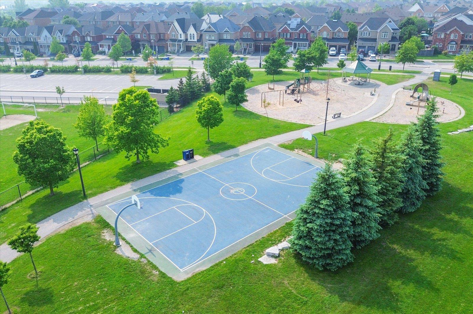 116 Williamson DR E, Ajax, ON L1T 0A5
