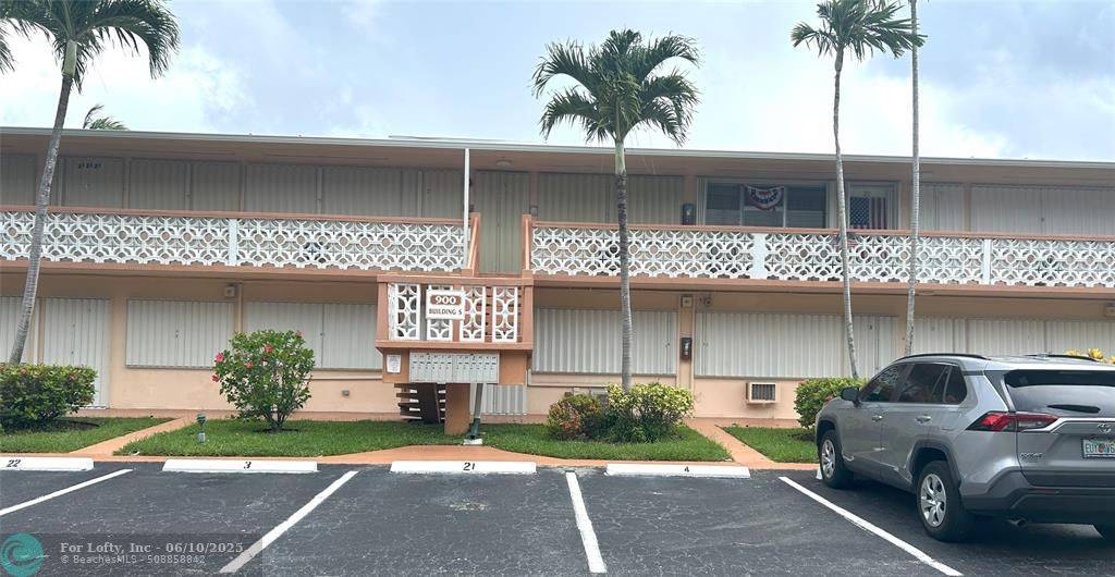 900 SW 10th Ter  #S20, Hallandale Beach, FL 33009