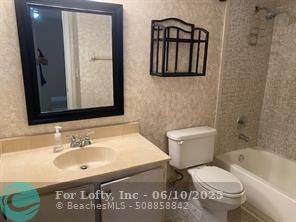 Plantation, FL 33317,6800 Cypress Rd  #314