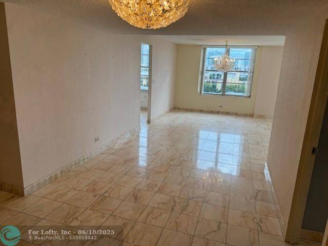 Sunny Isles Beach, FL 33160,230 174th St  #814