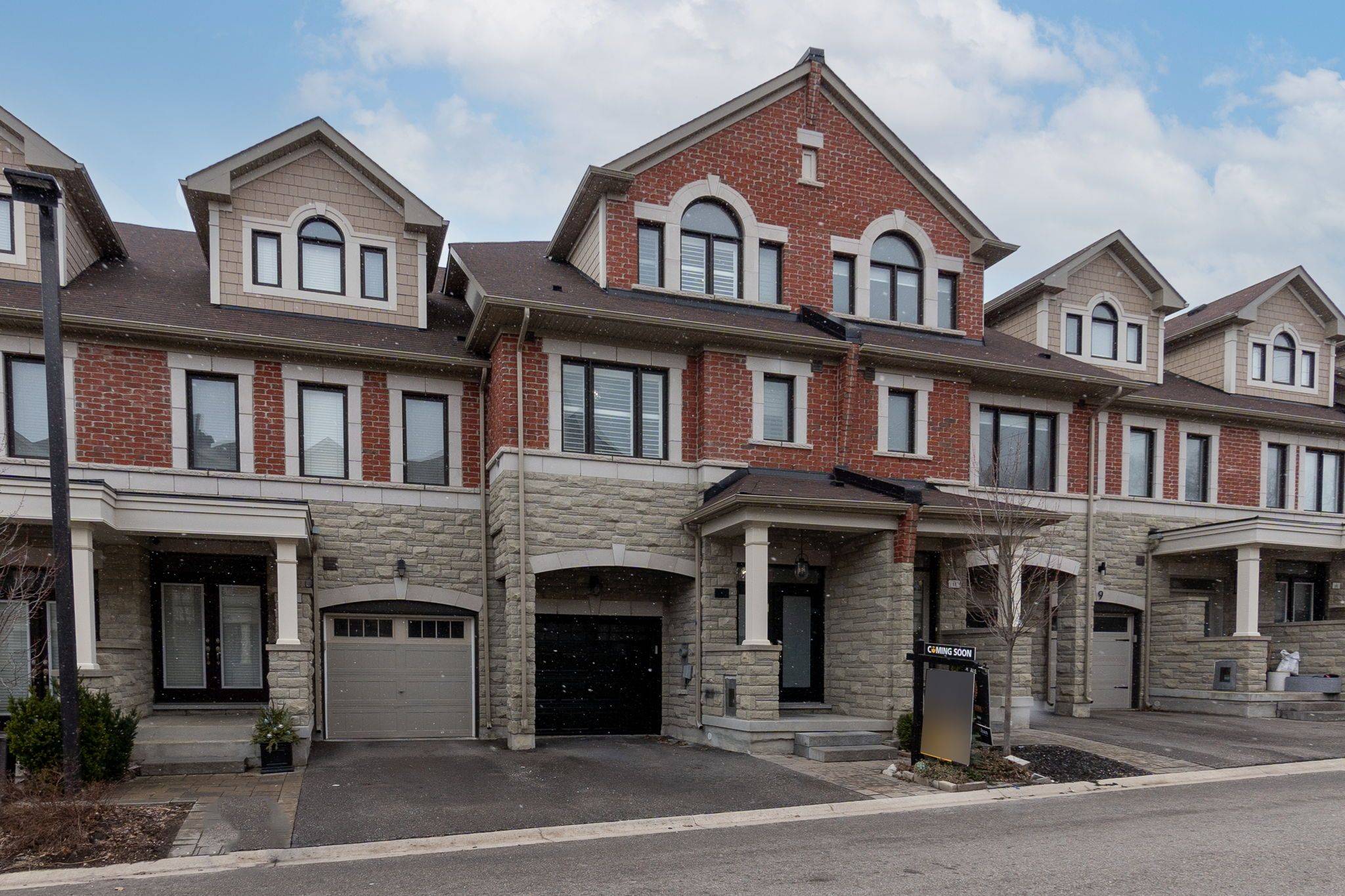 Vaughan, ON L4L 0J2,15 Hiawatha CT