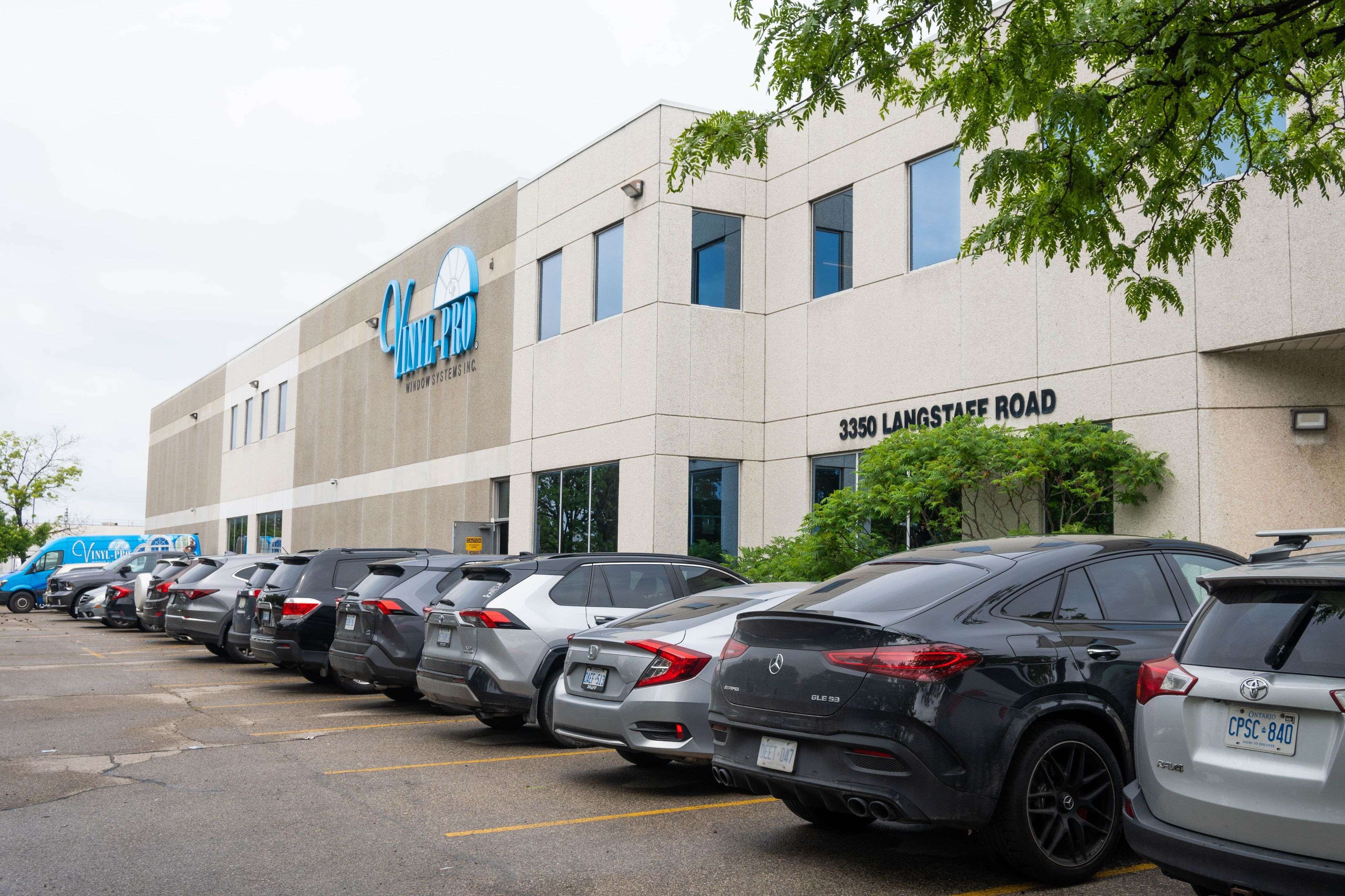 Vaughan, ON L4K 4Z6,3350 Langstaff RD
