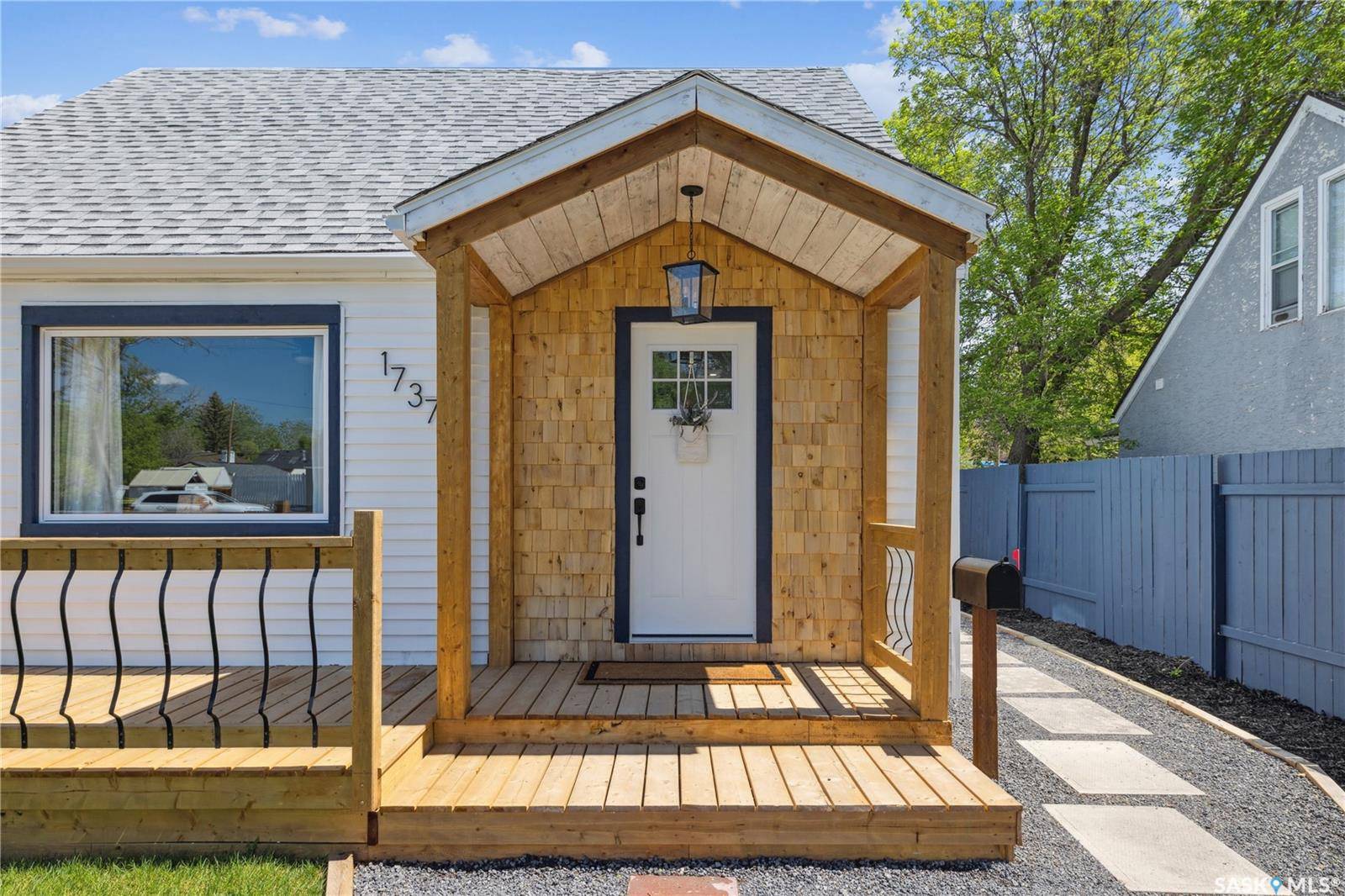 Regina, SK S4T 5C6,1737 McIntosh STREET