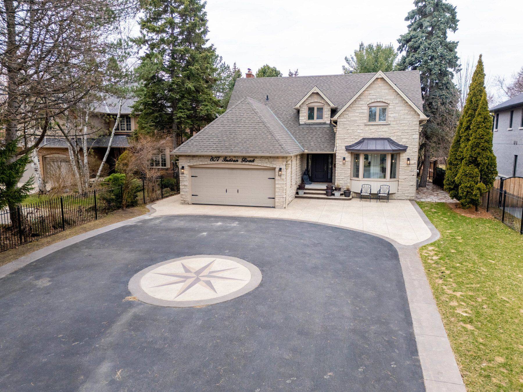 Mississauga, ON L5H 1R4,807 Indian RD