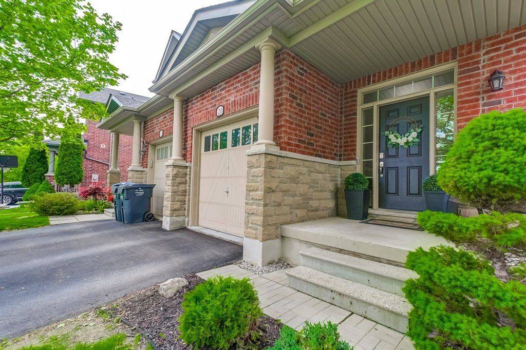 Caledon, ON L7C 3M8,20 Benadir AVE