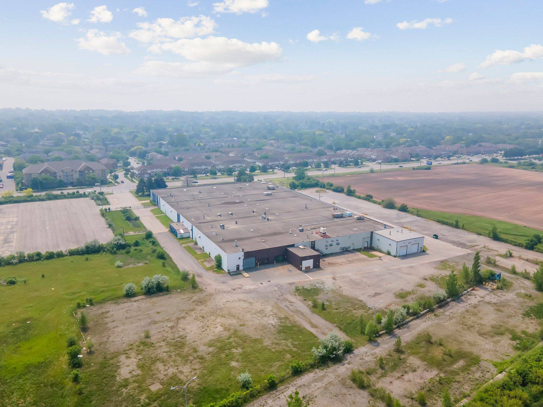 Burlington, ON L7L 2A4,4445 Fairview ST