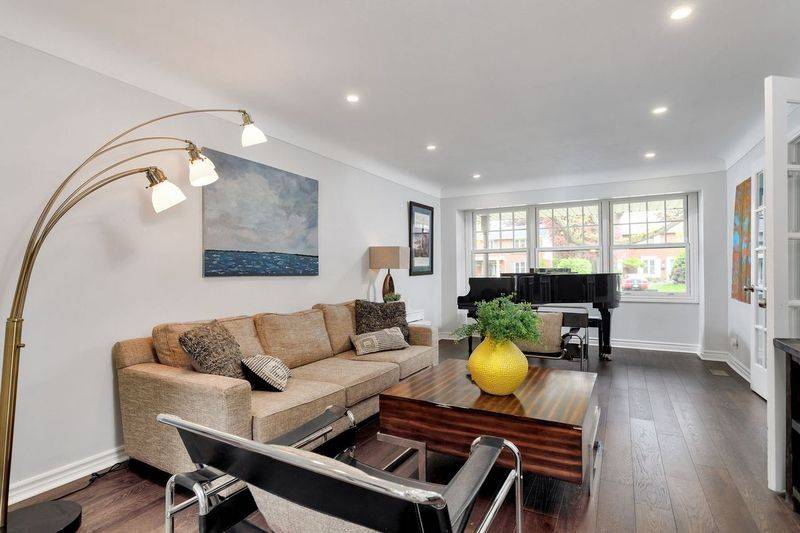 Burlington, ON L7L 1H8,4499 TREMINEER AVE