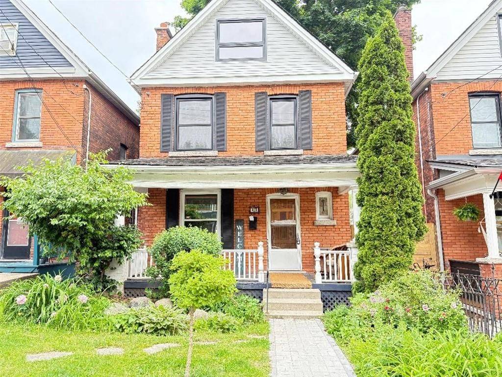 Hamilton, ON L8R 1V7,21 Sunset AVE