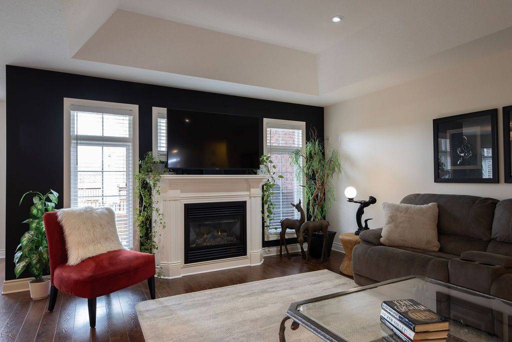Strathroy-caradoc, ON N7G 2M2,396 MacDonald ST