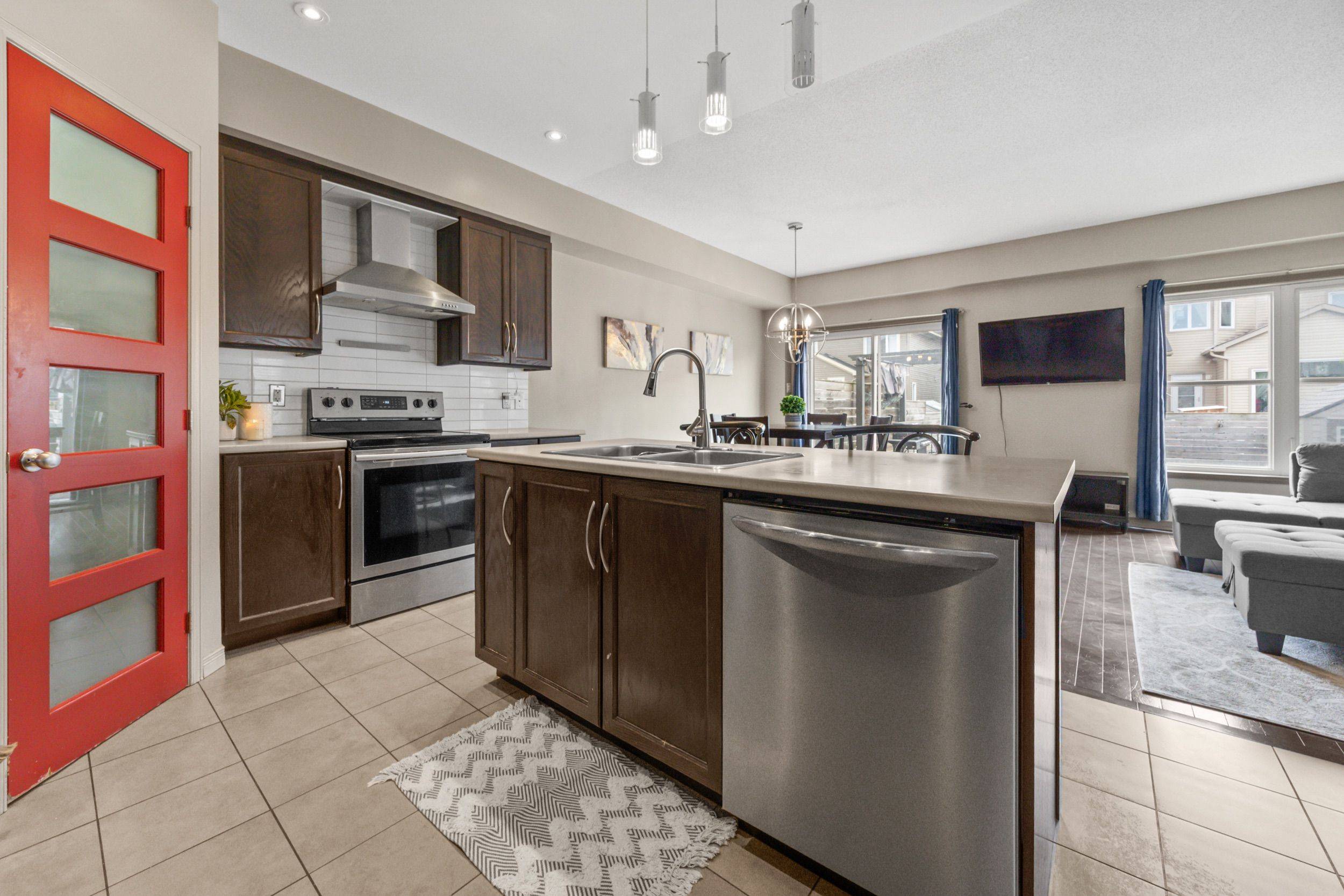 Carleton Place, ON K7C 0B1,60 Hackberry TRL