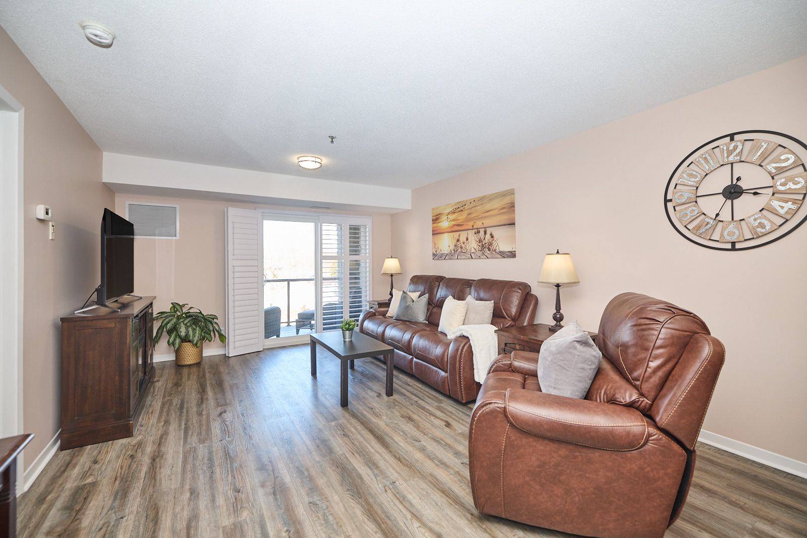 Welland, ON L3C 7B3,330 Prince Charles DR #1209
